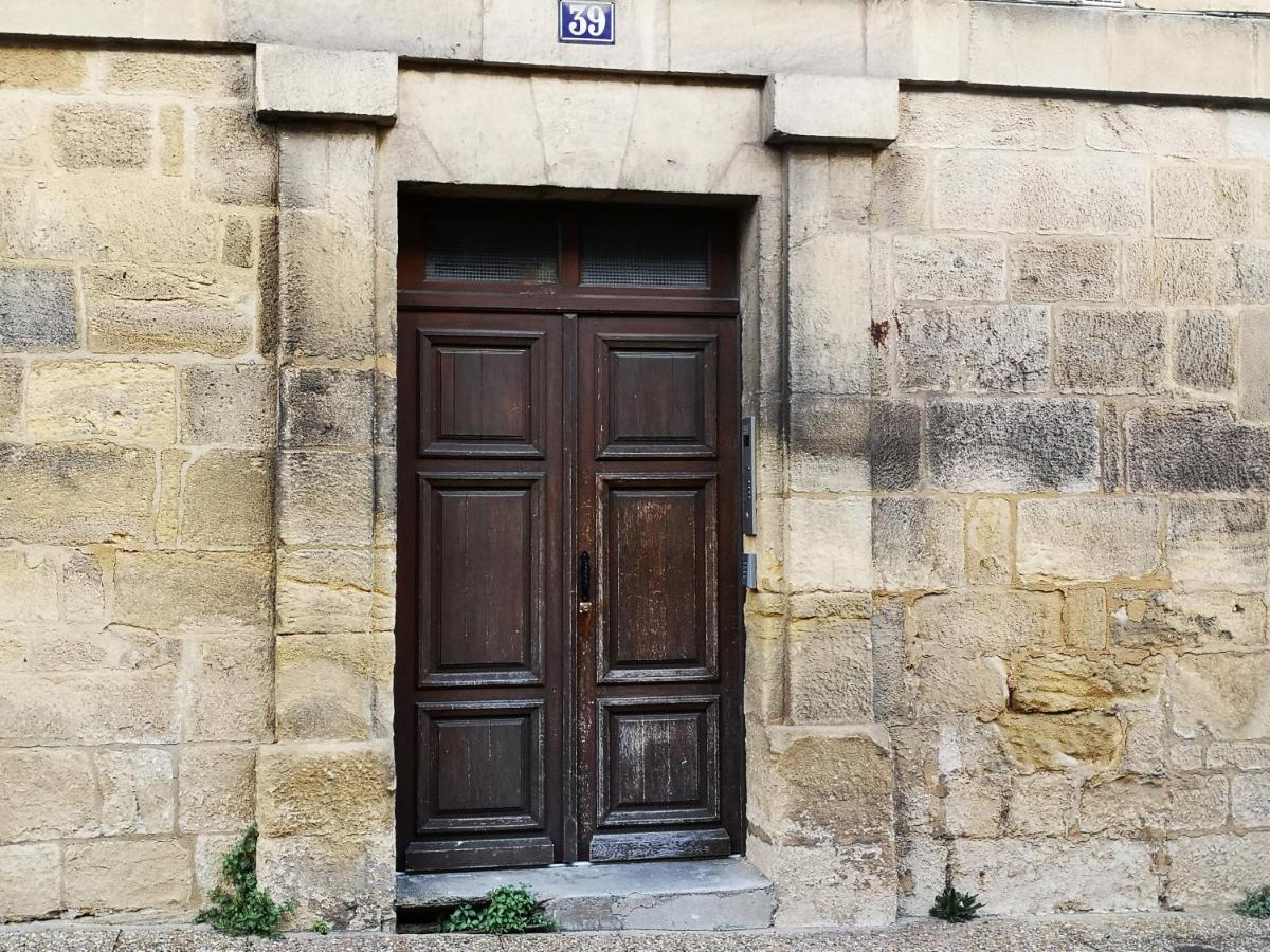 Апартаменты Le Petit Cocon De La Poste Гурдон-ан-Керси Экстерьер фото